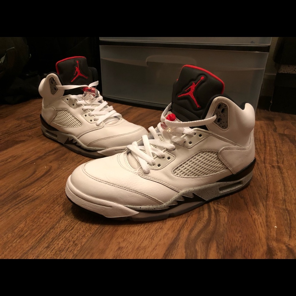 Jordan 5 Retro “Fire Red”